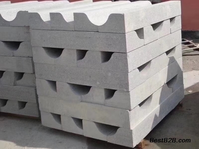 河南芝麻灰异形路沿石与花岗岩板材的加工应用